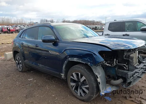 2021 Volkswagen Atlas Cross Sport 2.0T Se z USA, uszkodzony, nr VIN 1V2LC2CA6MC203062